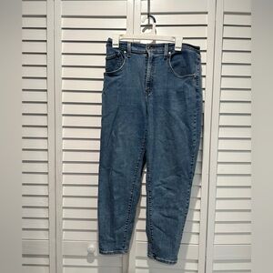 Women's Levi's silver tab mom jeans